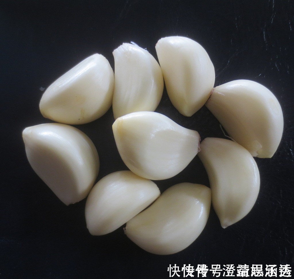 黑木耳|血脂高不高,看手就知道!“这种信号”暗示你血脂高了,趁早调理