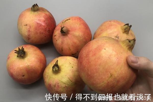 你家有吃剩的石榴皮吗？放在家里特别“值钱”，快回家找出来