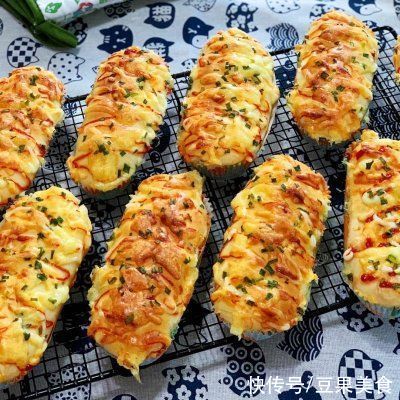 面团|什么？培根芝士面包的做法竟然这么简单？