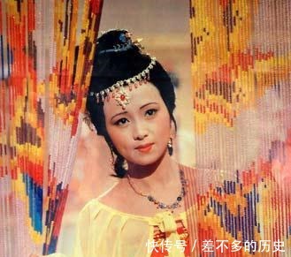 秦可卿#她是红楼梦里情商最高的人，比王熙凤会办事，比薛宝钗会做人！