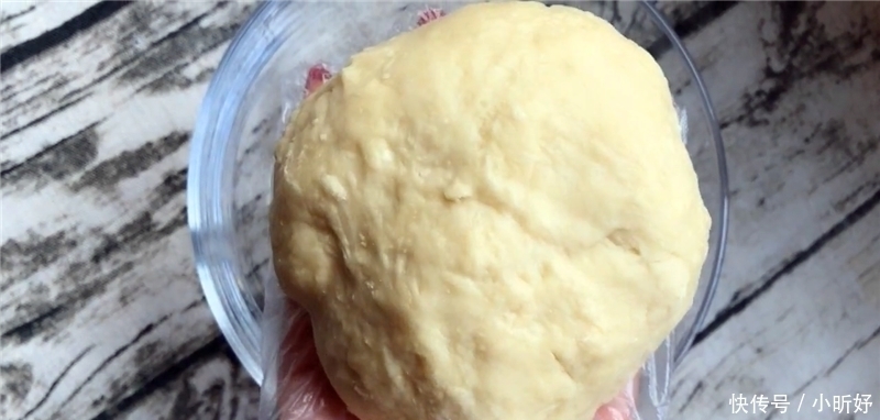 母鸡蛋|电饭锅做早餐面包的配方,比蒸馒头还香甜,学会可以做给家人吃