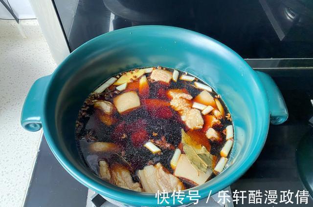 卤五花肉的家常做法，猪皮入口即化肥而不腻，用来做肉夹馍太香了