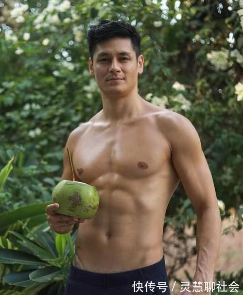 熟男|亦静亦动的成熟型男,岁月给他的不只是沧桑,还有质感精壮的肌肉