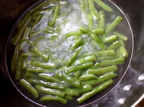 钙片|这菜四季都贵，但补钙堪比吃钙片，不管有钱没钱，要多做给孩子吃