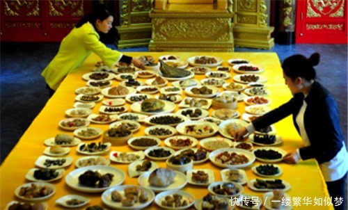  康熙帝为开源节流，连吃一个礼拜窝头，看到账单后，康熙沉默了