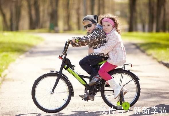 陈鹤琴|孩子有这4种表现父母就偷着乐吧,是聪明的象征,要好好培养