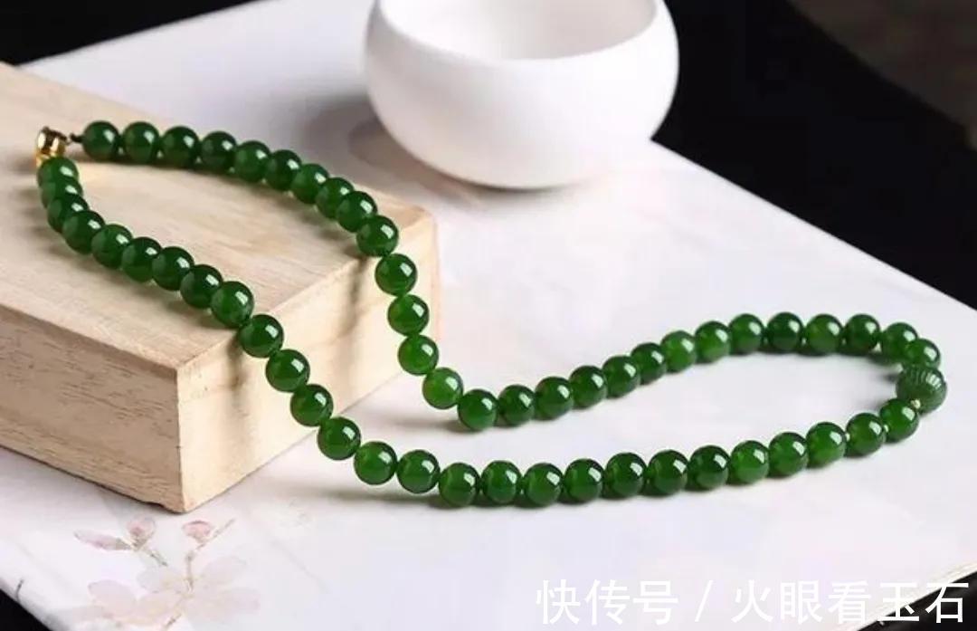 碧玉 新年到了,最适合送给妈妈的4款珠宝玉石,既美观,寓意又好