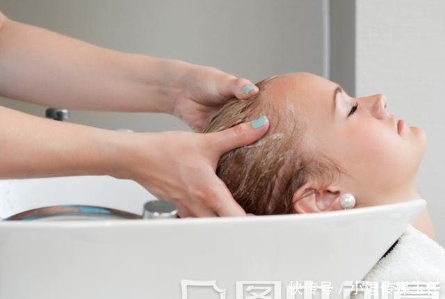 掉头发|洗头时经常掉一把头发?建议洗发时注意这3点,很实用