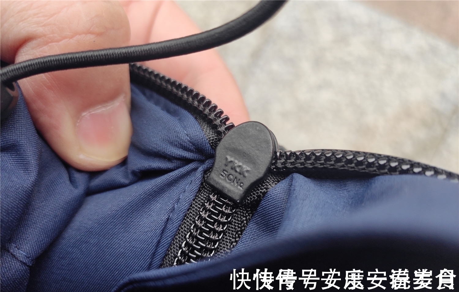 抗寒 25.5℃真暖,小米有品早风抗寒鹅绒服挑战短袖过冬,一件顶三件