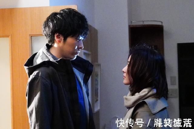 蓝墨|“女儿,我得了癌症,你不用回来了”父母去世,远嫁女儿失声痛哭