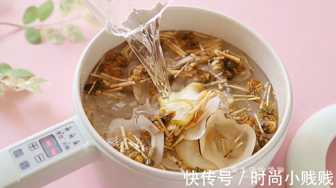 茅根|秋天的第一杯奶茶，这样喝清热下火，比奶茶还好喝