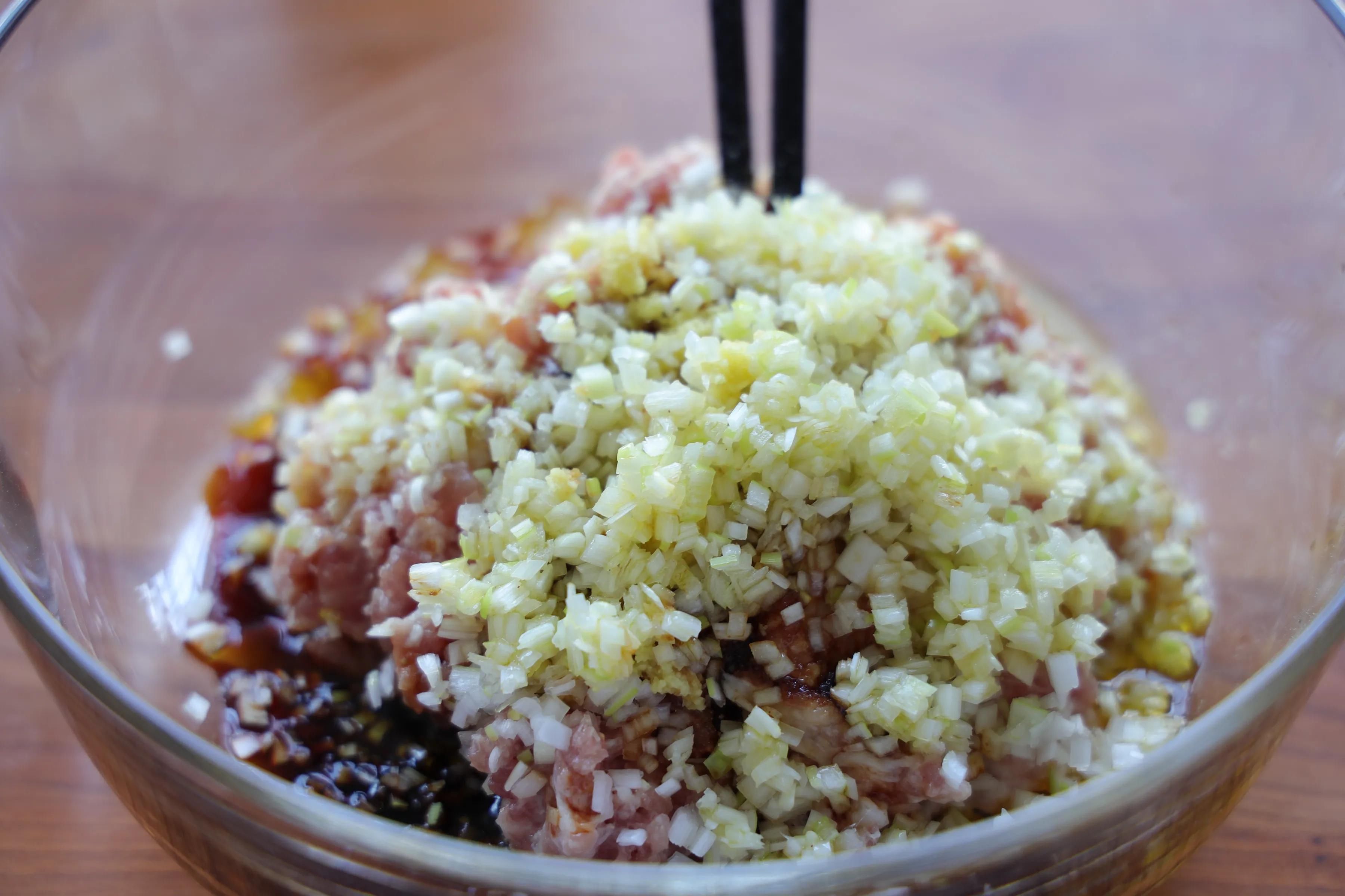 大雪将至，没有什么比一碗酸汤水饺更过瘾，酸辣爽口更开胃，超赞