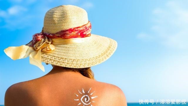 防晒伞|打伞和戴帽子哪个更防晒?可惜多数人都做错了