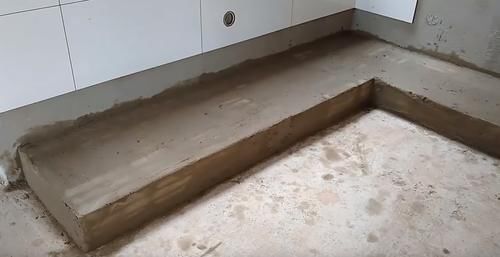 l型|厨房没装橱柜前,先用空心砖砌一个L型底座,没想到效果这么好!