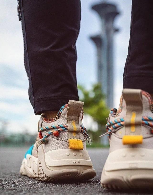 li 真不是因为国产才吹爆跋涉两千多公里只为早点穿上这双鞋