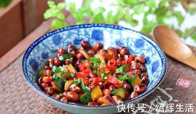 少辛增酸|花生这样做，比油炸花生更香更酥脆，健康不上火，上桌连渣都不剩