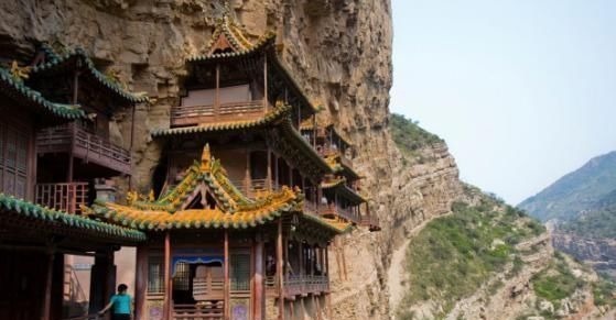 悬空寺|我国最惊险的寺庙，悬挂在悬崖上，堪称建筑史上的奇迹