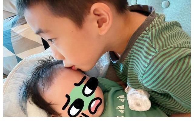 次子|應采兒罕曬次子