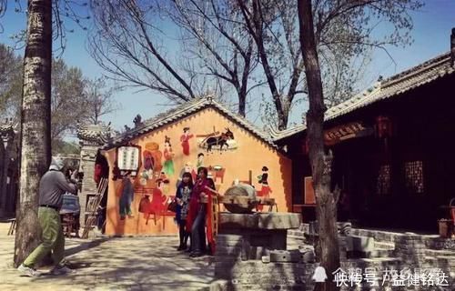 中年|暂停营业6个月的白鹿原景区,最终没有逃出被拆的结局