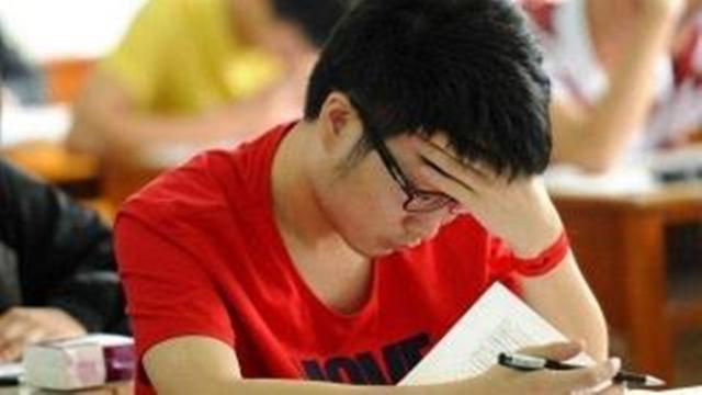父母|那个总成绩749分,差1分满分的“高考状元”,现状如何?令人佩服