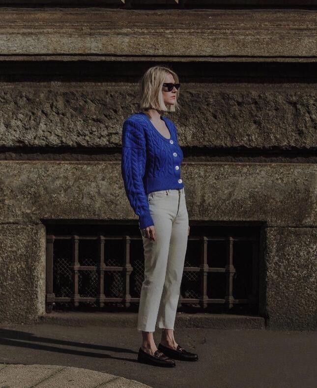 穿搭|阿姆斯特丹的飒爽干练的时髦感 她的每一套look的色彩搭配都很舒适