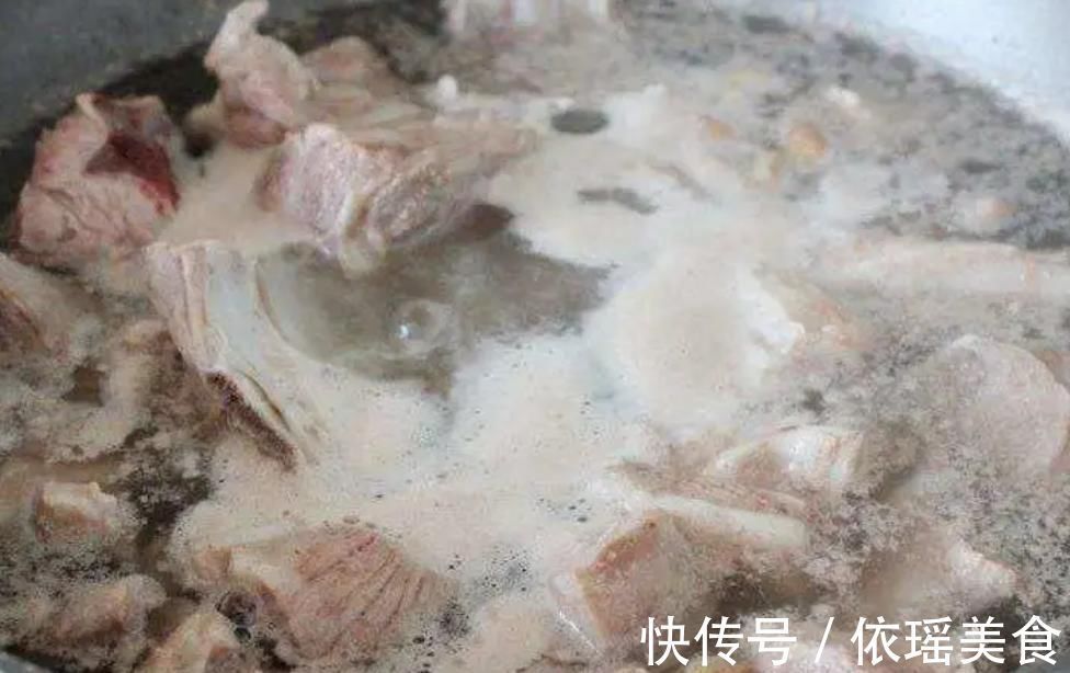 炖羊肉时,放香料不对,大厨:只加这2样,羊肉鲜香美味还没膻味