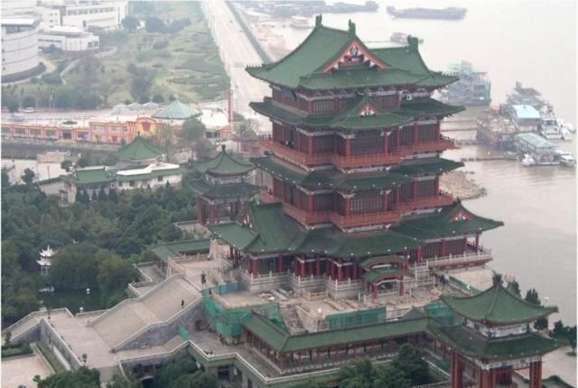 诗作@王勃最经典的一首诗,一千多年来无人出其右,写得无比深情!