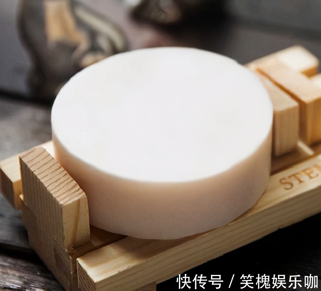 瓶瓶罐罐|脑洞大开的11个收纳设计,不按套路出牌,却巧妙地解决居家痛点