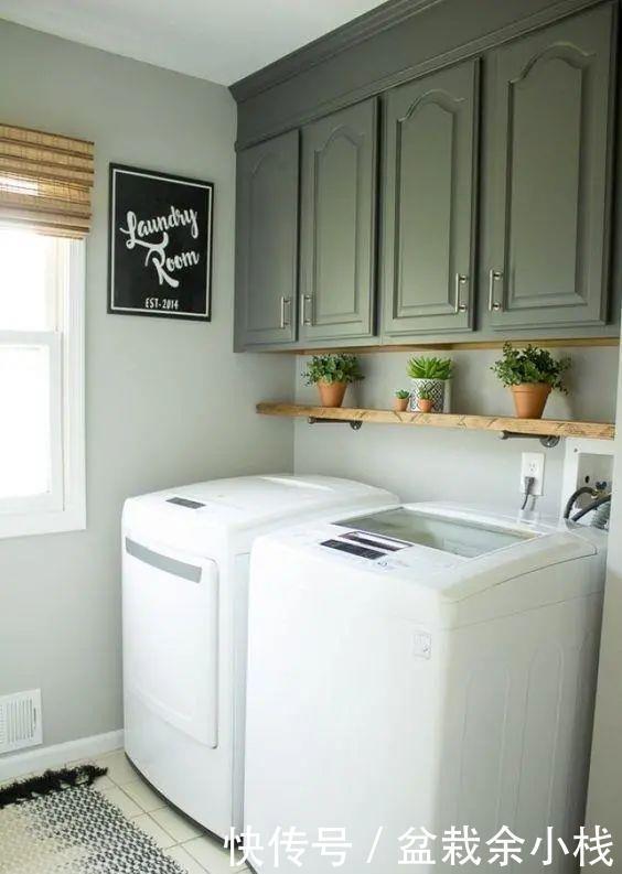 好地方|洗衣机上方是个好地方,吊柜加隔板用来收纳,这个设计参考一下
