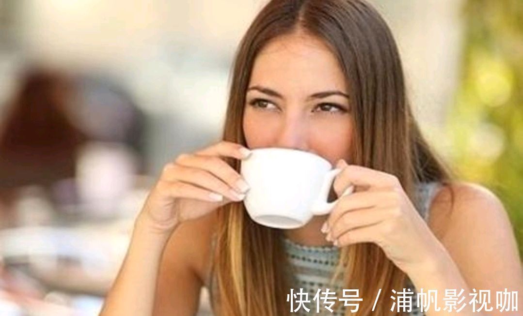 女人|女人到了中年后,不要舍不得保养,多做4件事,强过每天用化妆品