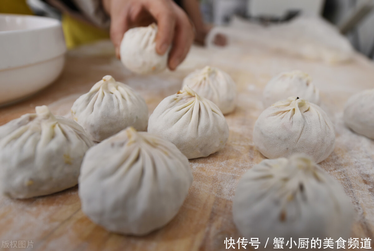 包子|用这个做馅蒸包子，比白菜萝卜都好吃，还不花一分钱