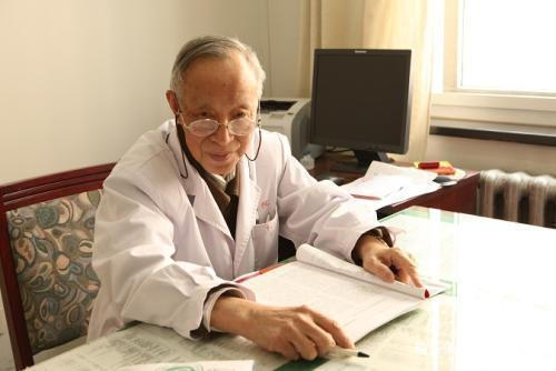 高血脂真的不能吃蛋黄97岁院士忠告想要远离脑梗,要少吃3素