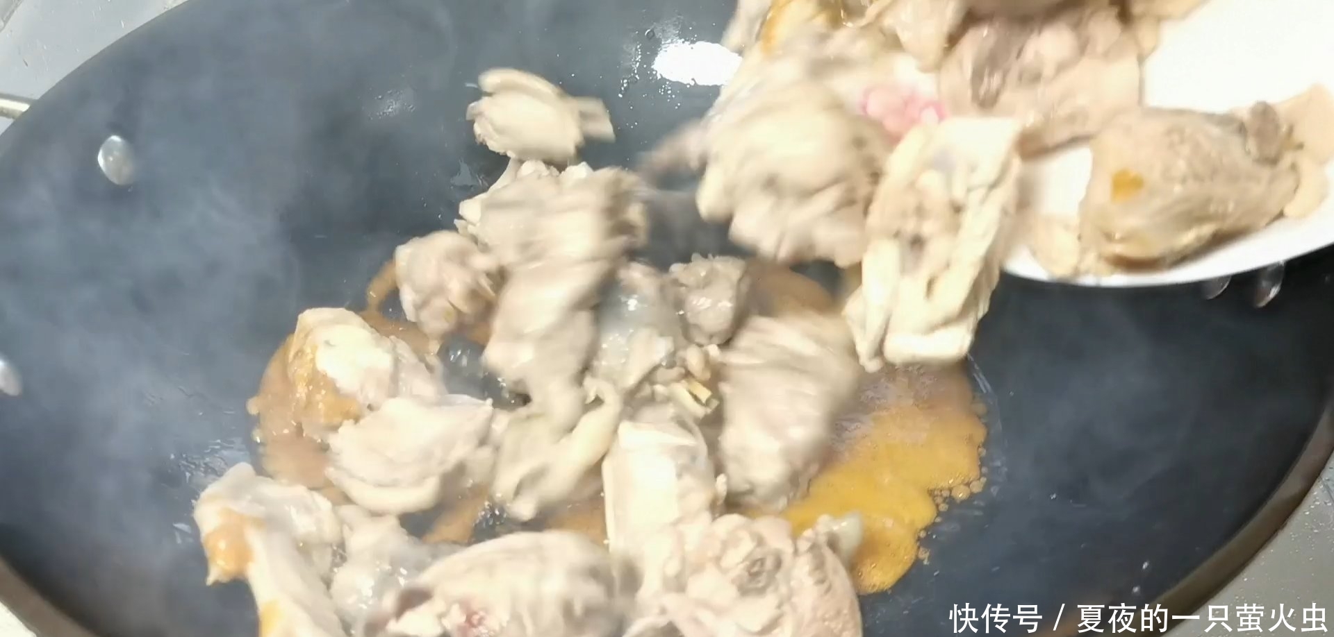 红烧鸡块最好吃的做法,学会这一招,色泽红亮,鸡肉鲜香又入味