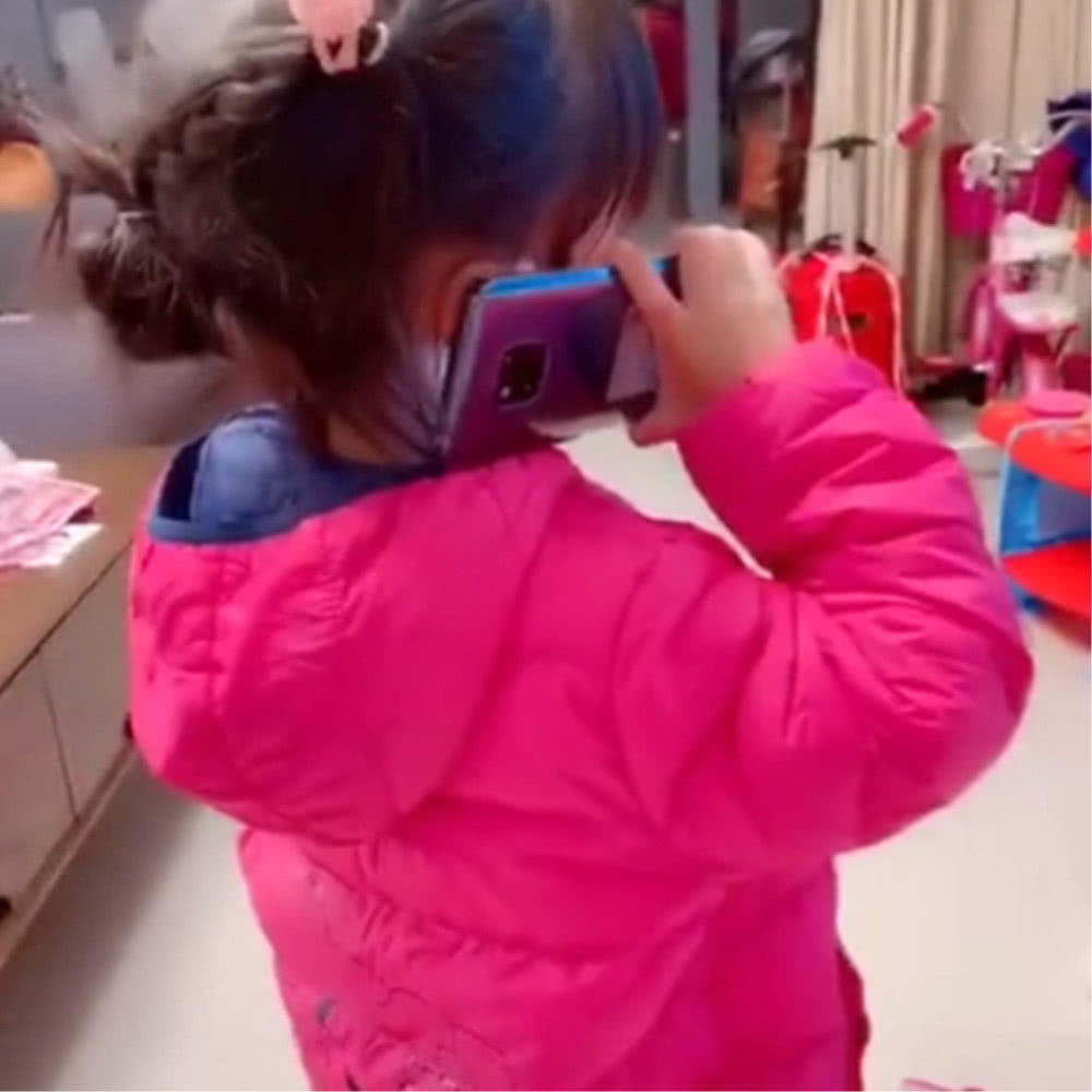 妈妈|“小情人”给喝酒的爸爸打电话,爸爸听完回家,还是女儿厉害