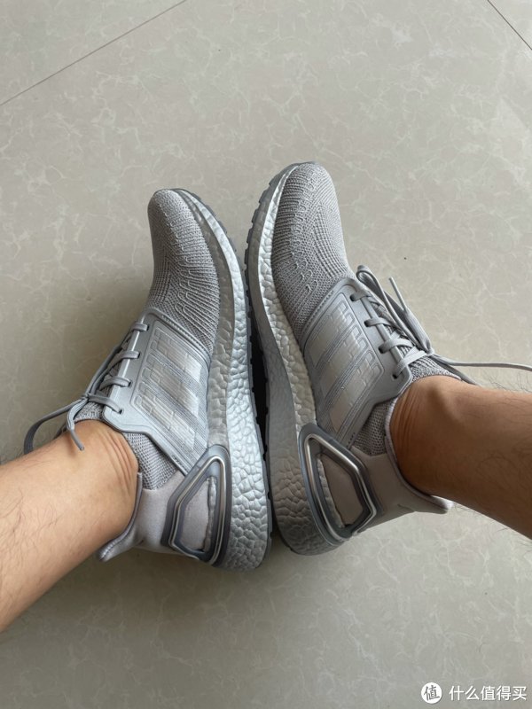 大王|银脚大王 多多买的阿迪达斯 ULTRABOOST20 fy3449
