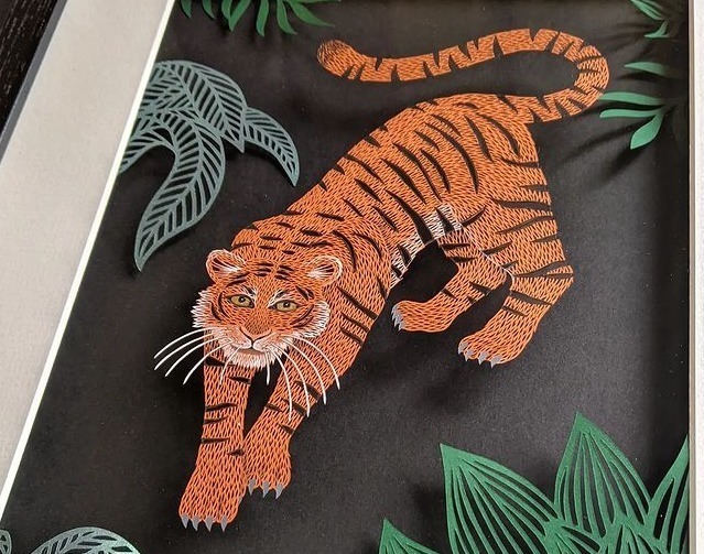 美女#美轮美奂,美女艺术家用一张纸雕刻出奇幻世界