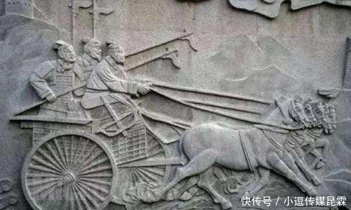 车夫因为没有分到一碗羊羹,把主帅送进了敌营,自己逃到了他国