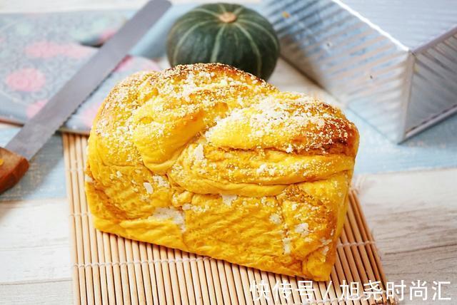 吐司|贝贝南瓜香甜软糯,做成吐司馅料好吃到爆,这食谱已被千人收藏了