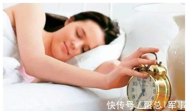 兰兰|孕妈挺着孕肚过年聚会遭嫌弃,孕妇过年有讲究,小心别遭人嫌弃