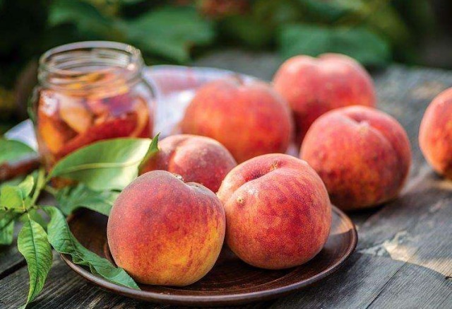 孕妈|老人说,孕期吃桃子,容易导致孕妈流产,这是真的么