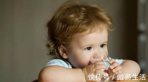 家长|夹伤舌头的“危险水杯”,你还在用?数名宝宝已中招,家长速查