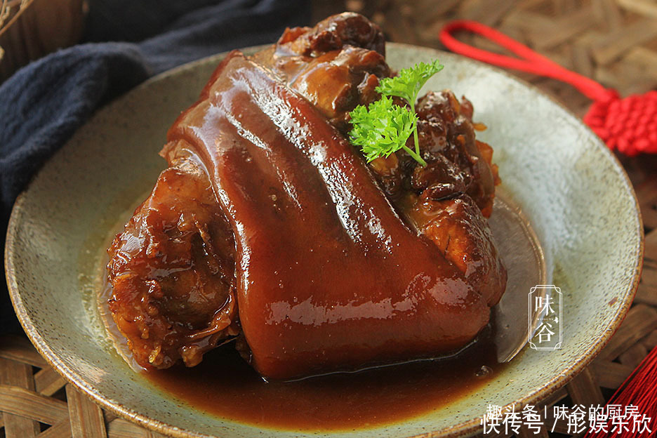 年夜饭少不了此道硬菜,寓意吉祥,咬一口满嘴香,贵点也要吃