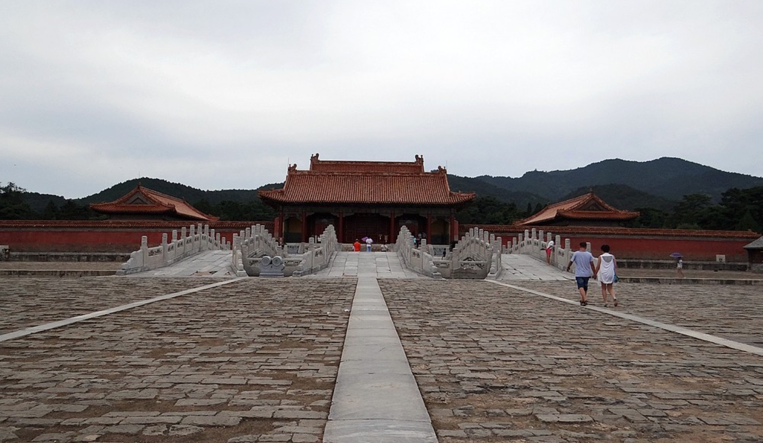 裕陵|乾隆皇帝真实长相,郎世宁绘制,墓地孙殿英盗掘