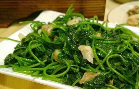 炒红薯叶不能放此物，吃了就是没病找病，现在知道还不晚