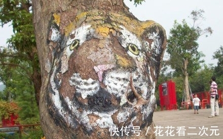 |幽默笑话:前几天心血来潮,对着镜子好好地端详自己……