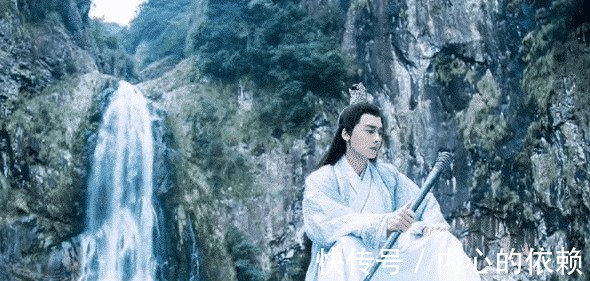 两个字@五本几乎无法超越的网络小说,书名只有两个字,第五本足足有五部