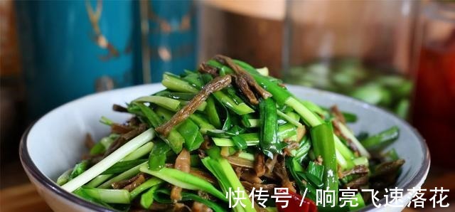 大豆角|韭菜和它是绝配，比放肉炒还好吃，鲜香味浓让人百吃不厌！