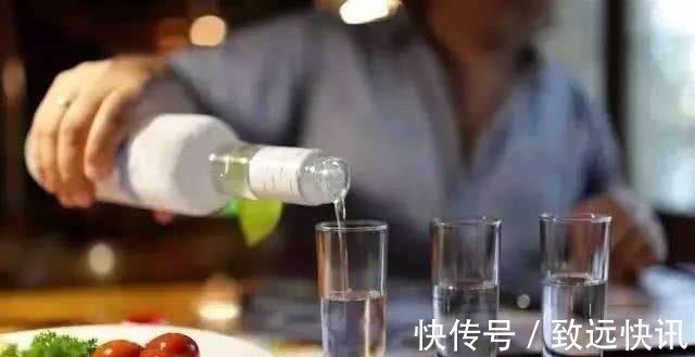 食物|睡眠好坏与寿命有关长期失眠的人,大多是因为4种食物吃太多