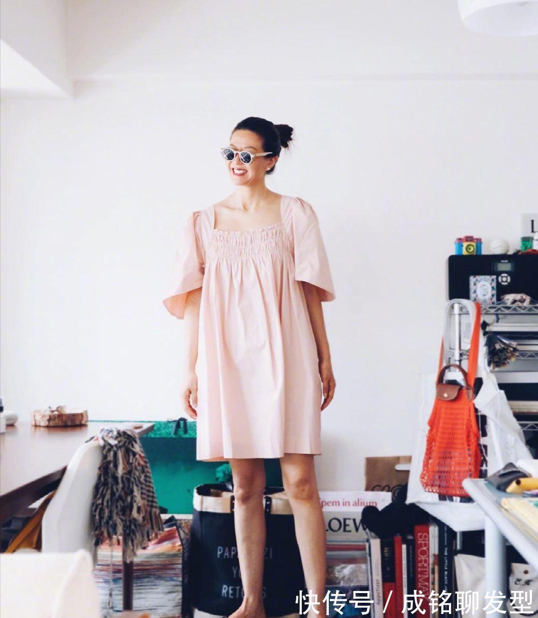 t恤|时尚与年纪无关,学学“日杂”主编的减龄搭配,气质不输年轻人