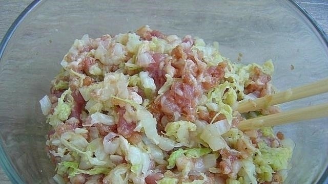 13种饺子馅料配方+14种包饺子方法, 喜欢的就学习一下吧!